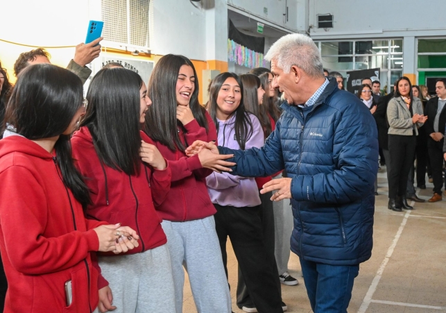 POGGI VISITÓ LA ESCUELA TÉCNICA N°28 DE LA TOMA, QUE ENTRA EN UN IMPORTANTE PROCESO DE REFACCIÓN