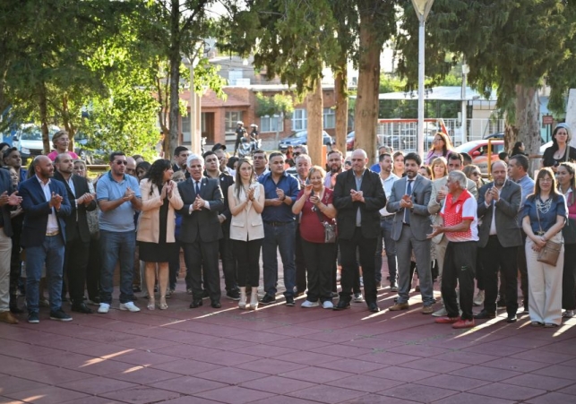 El Gobierno cedió la administración de la hostería de Villa de la Quebrada a la Municipalidad e inauguró la remodelación del Club Sportivo