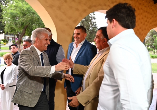 La Provincia inició la construcción de 41 viviendas más en 6 localidades
