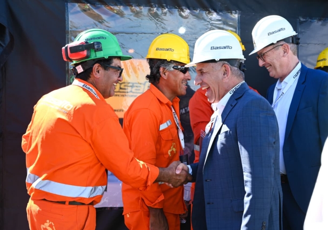 WhatsApp-Image-2025-12-11-at-5